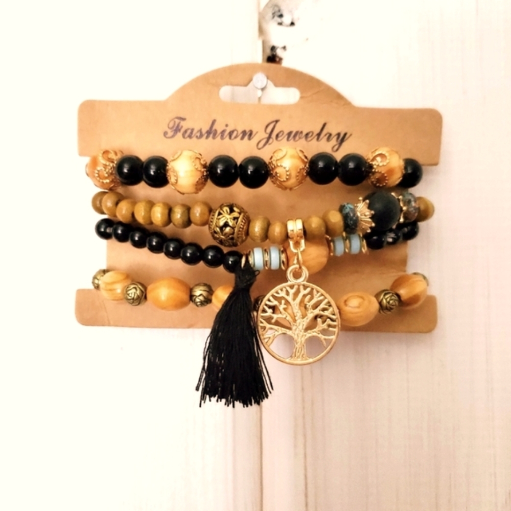 4pc Beaded Bracelet Set